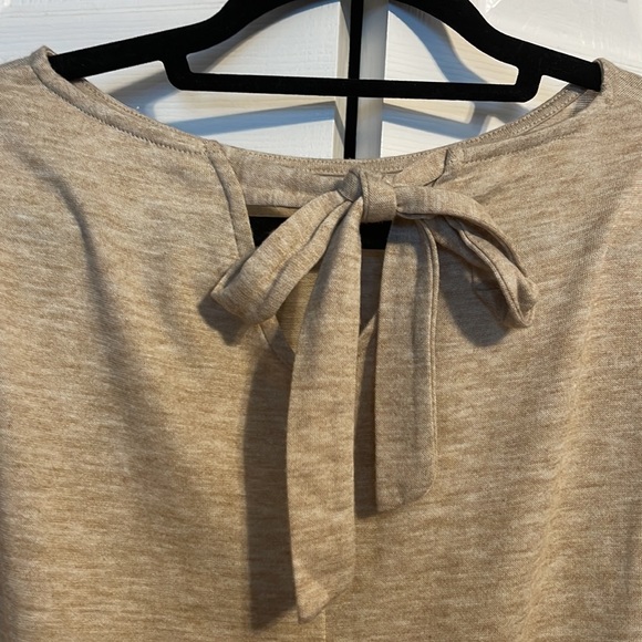 LOFT long sleeve shirt with 3/4 sleeves and tie in back size XSP - Picture 4 of 5